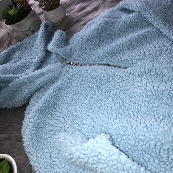 2/$30 ALL ITEMS WILL BE GONE BEFORE HOLIDAY AND NEGOTIABLE/BUY NOW! Fuzzy Sherpa - Picture 2 of 3